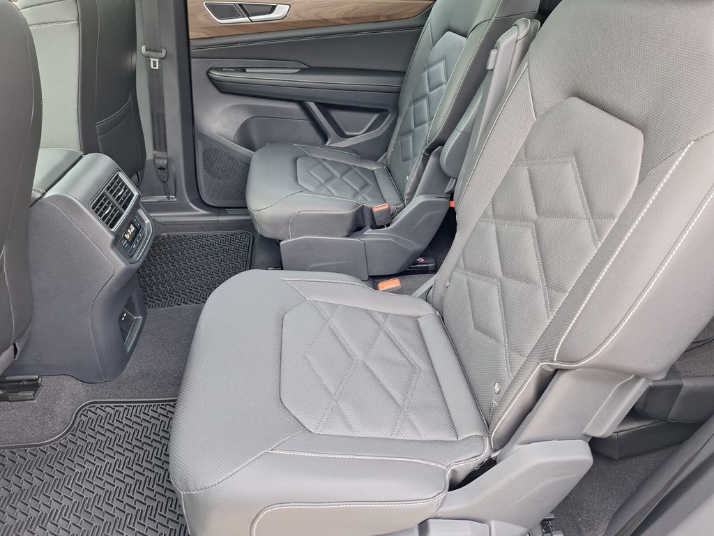 2026 Volkswagen Atlas SE w/Tech - Photo 22