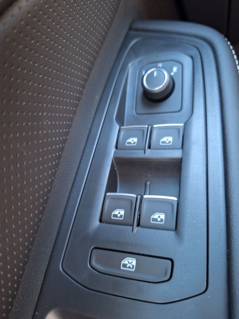 2026 Volkswagen Atlas Cross Sport SE w/Tech - Photo 20