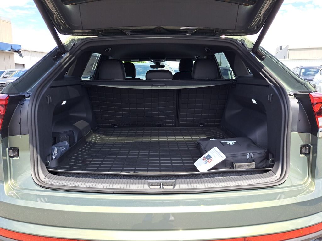 2026 Volkswagen Atlas Cross Sport SE w/Tech - Photo 26