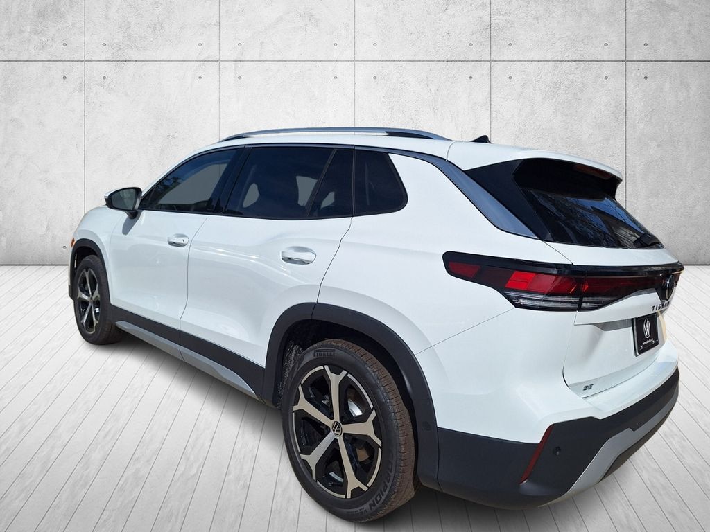 New 2026 Volkswagen Tiguan 2.0T SE SUV