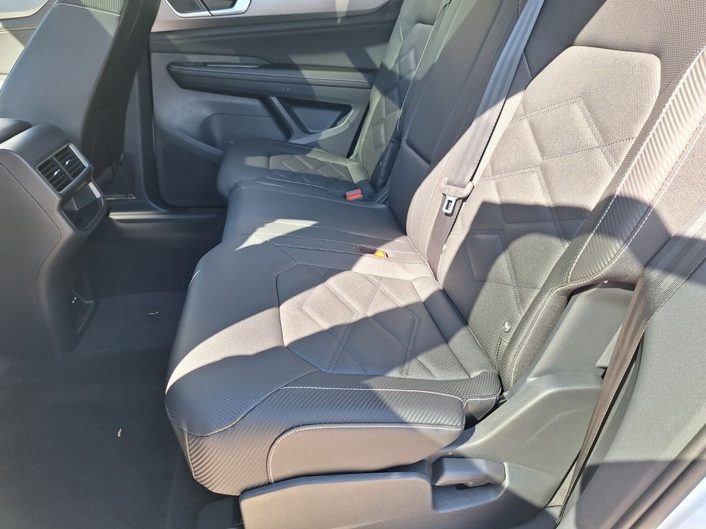 2026 Volkswagen Atlas Cross Sport SE w/Tech - Photo 23