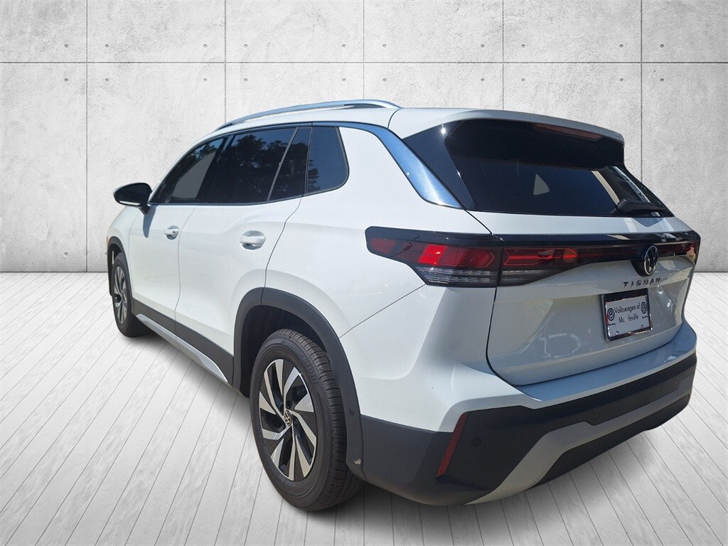 2025 Volkswagen Tiguan S photo 2