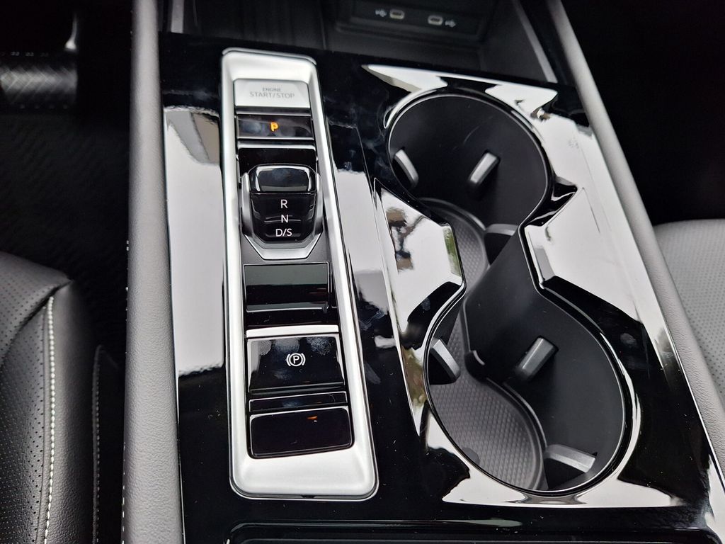 2026 Volkswagen Atlas SE w/Tech - Photo 17