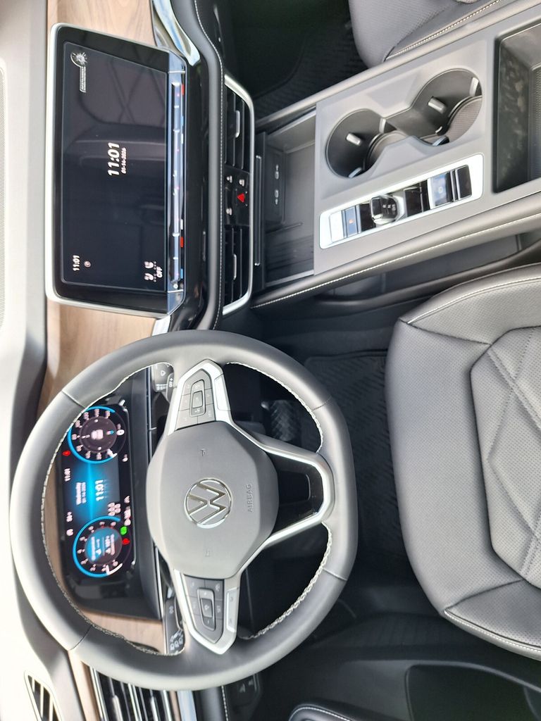 2026 Volkswagen Atlas SE - Photo 21