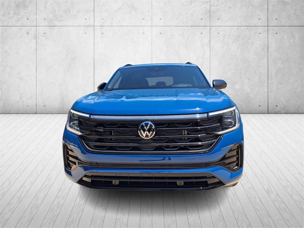 2025 Volkswagen Atlas Cross Sport SEL R-Line photo 2