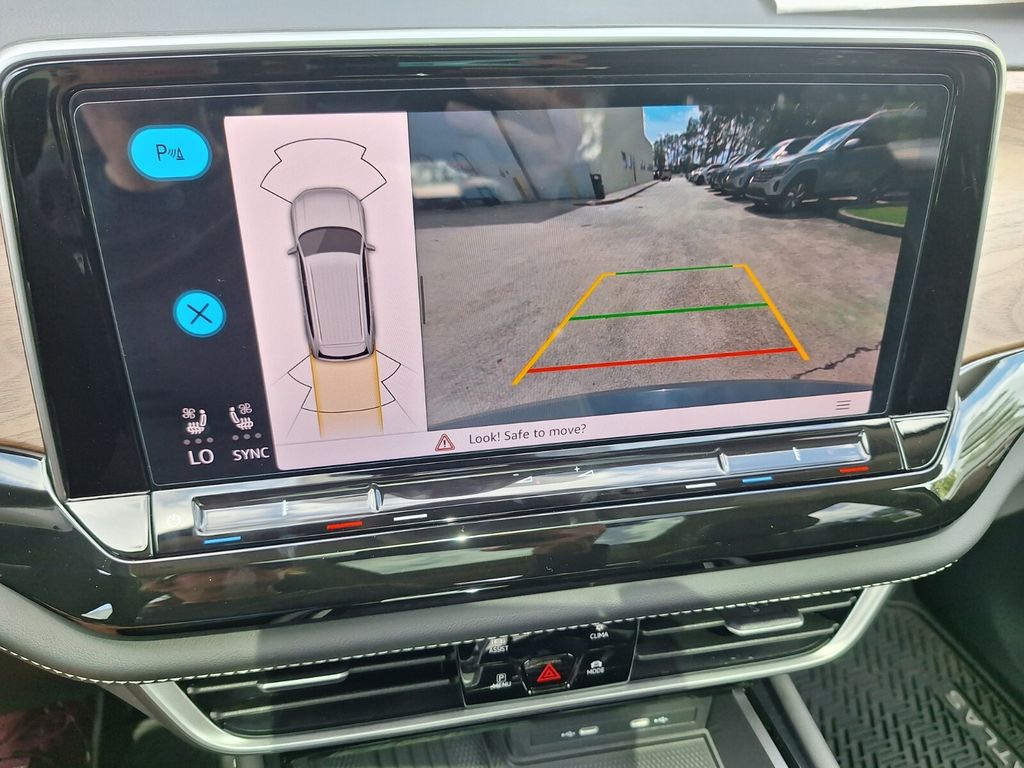 2026 Volkswagen Atlas SE w/Tech - Photo 16