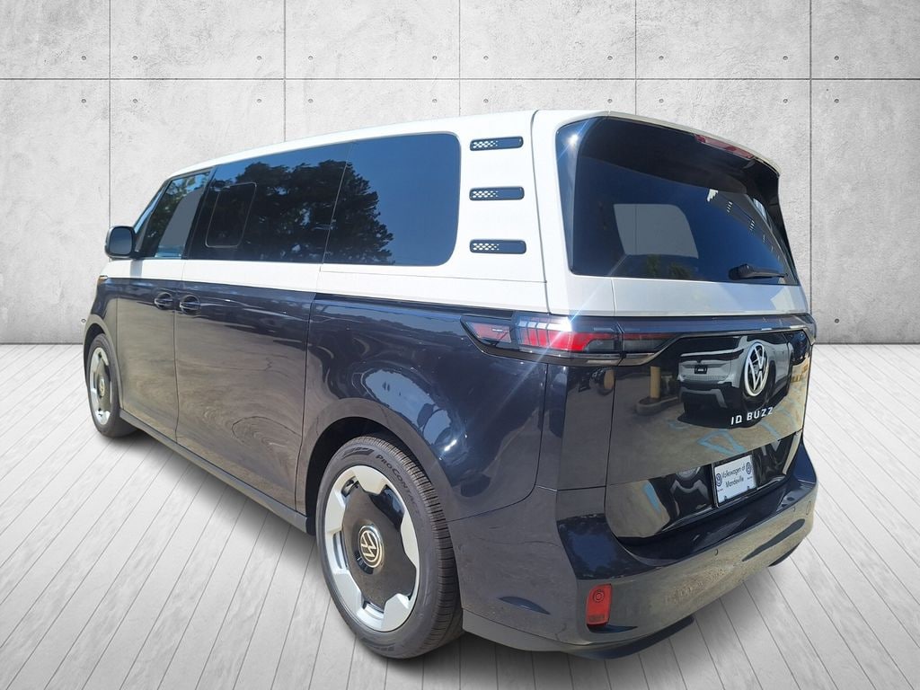 New 2025 Volkswagen ID. Buzz Pro S Plus Minivan/Van