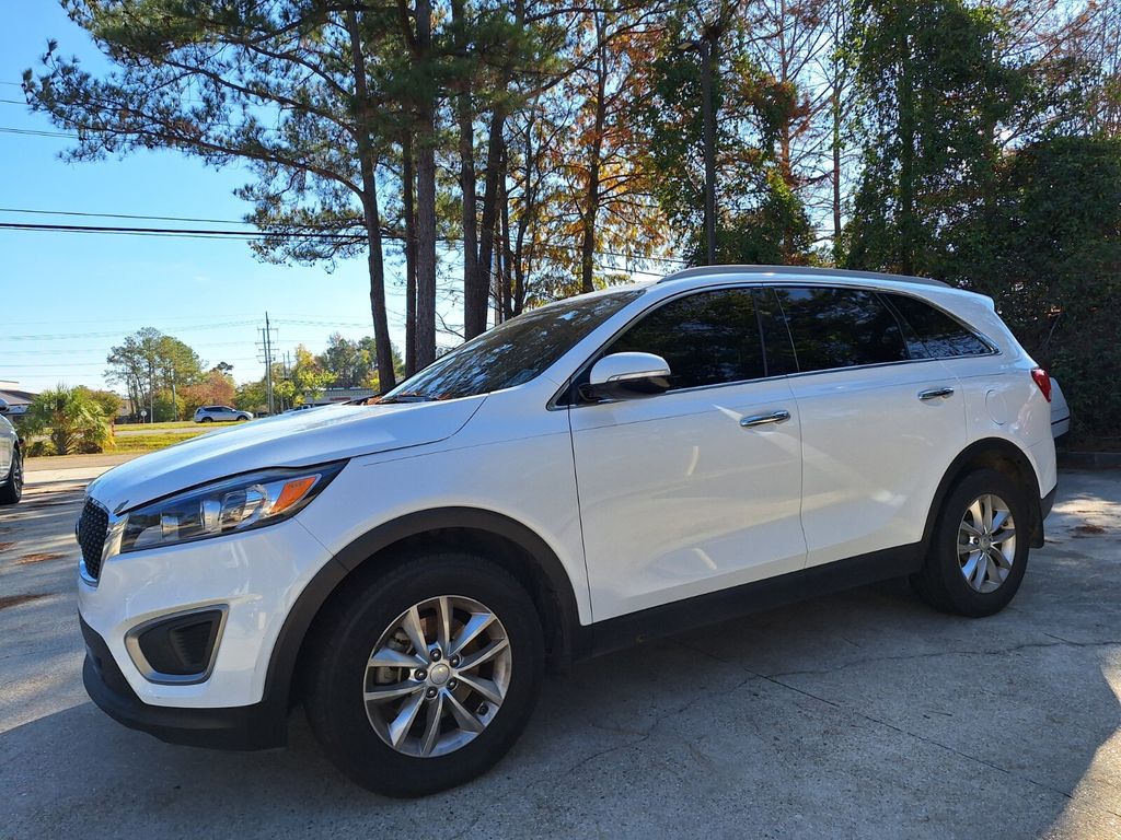 2016 Kia Sorento LX's photo
