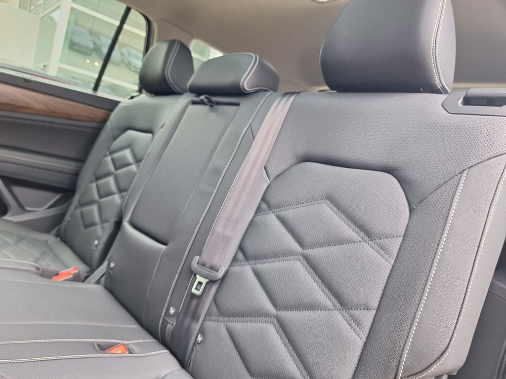2026 Volkswagen Atlas SE w/Tech - Photo 23