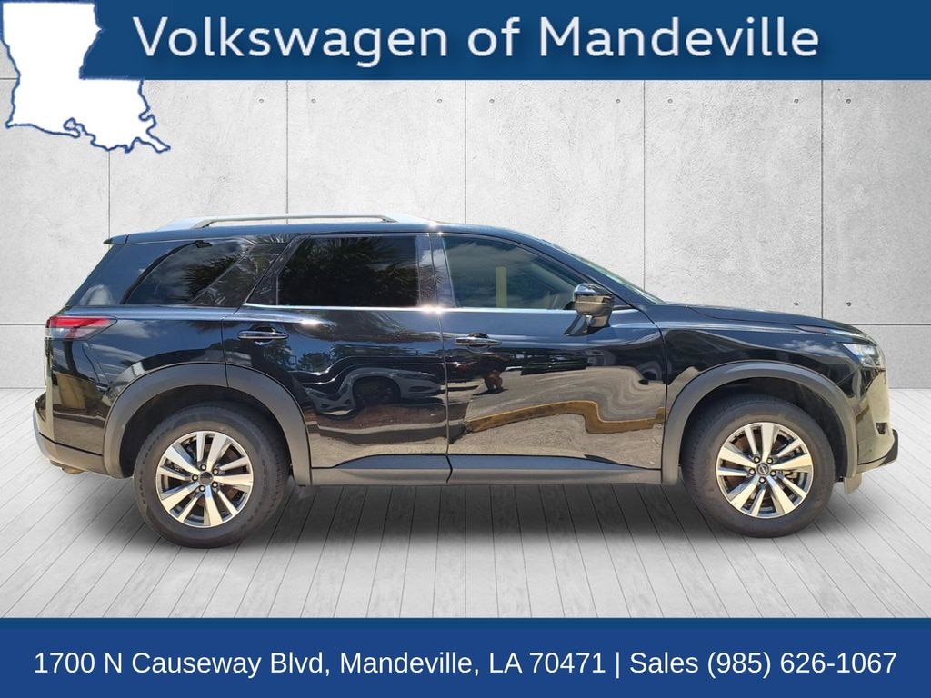 Used 2025 Nissan Pathfinder SL SUV