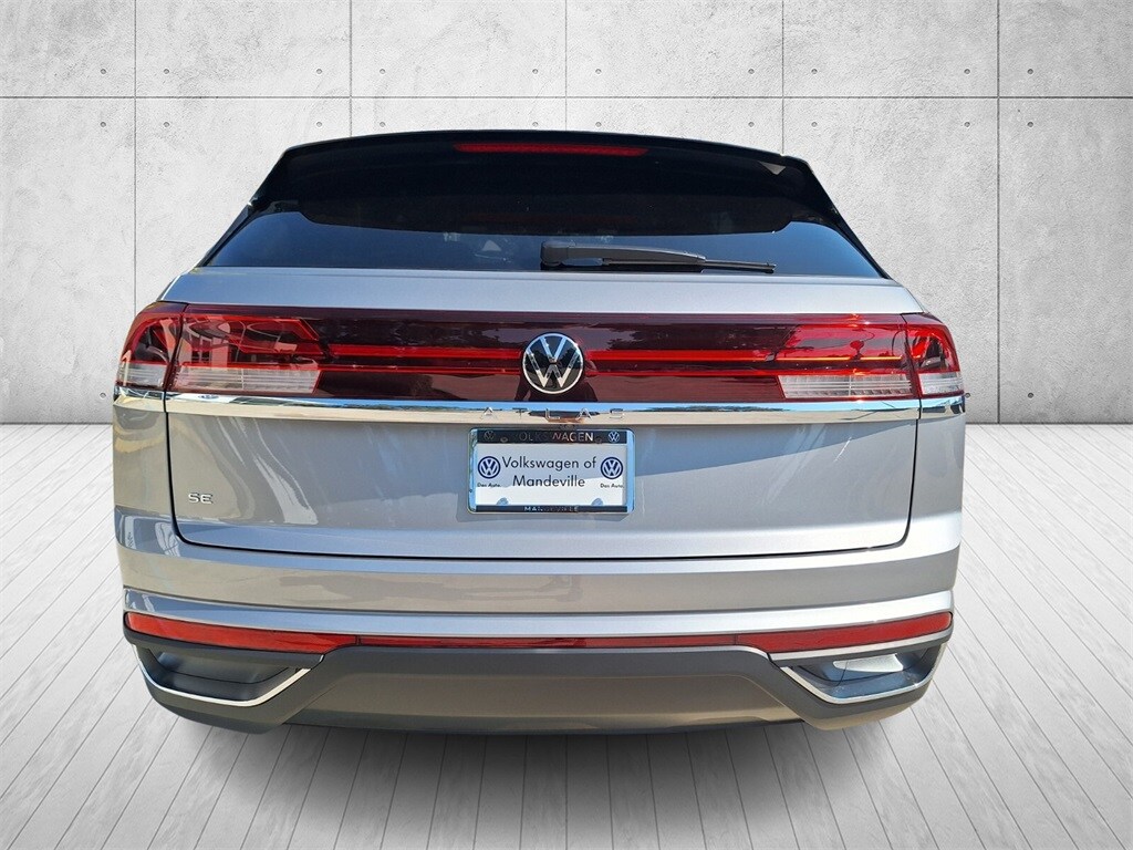 2026 Volkswagen Atlas Cross Sport SE photo 4
