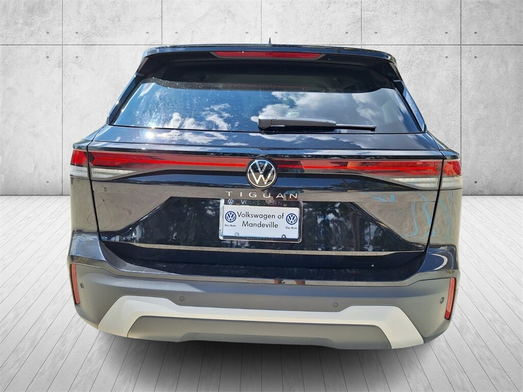 2025 Volkswagen Tiguan S photo 3