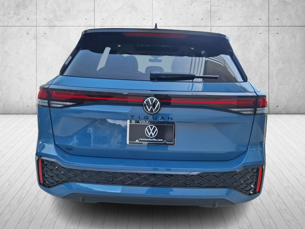 New 2026 Volkswagen Tiguan 2.0T SE R-Line Black SUV