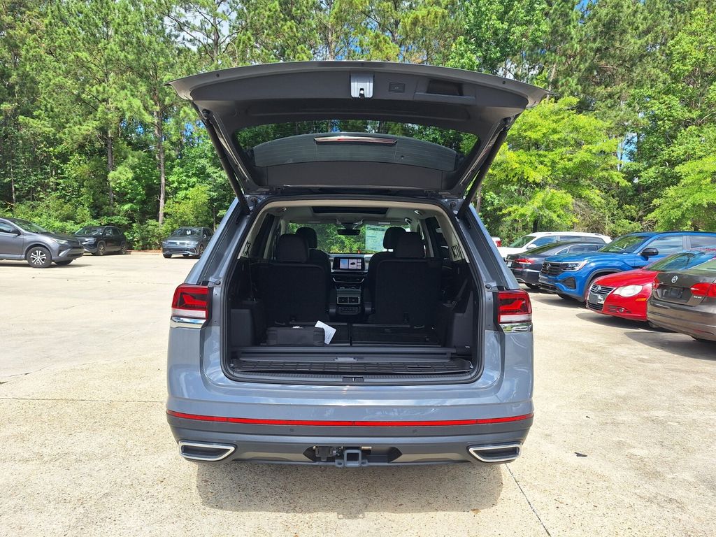 2026 Volkswagen Atlas SE w/Tech - Photo 29