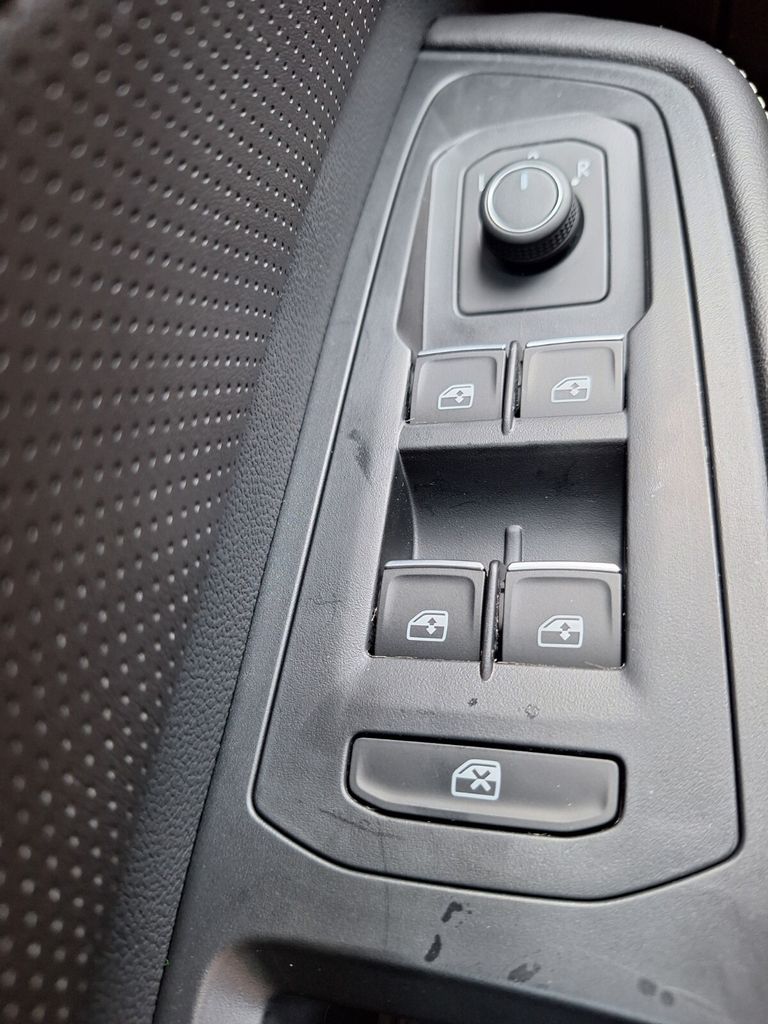 2026 Volkswagen Atlas SE w/Tech - Photo 20
