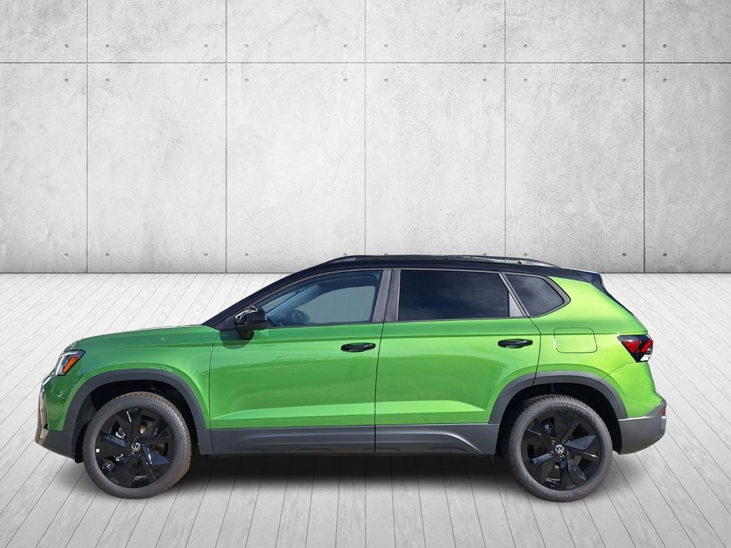 New 2026 Volkswagen Taos 1.5T SE Black SUV