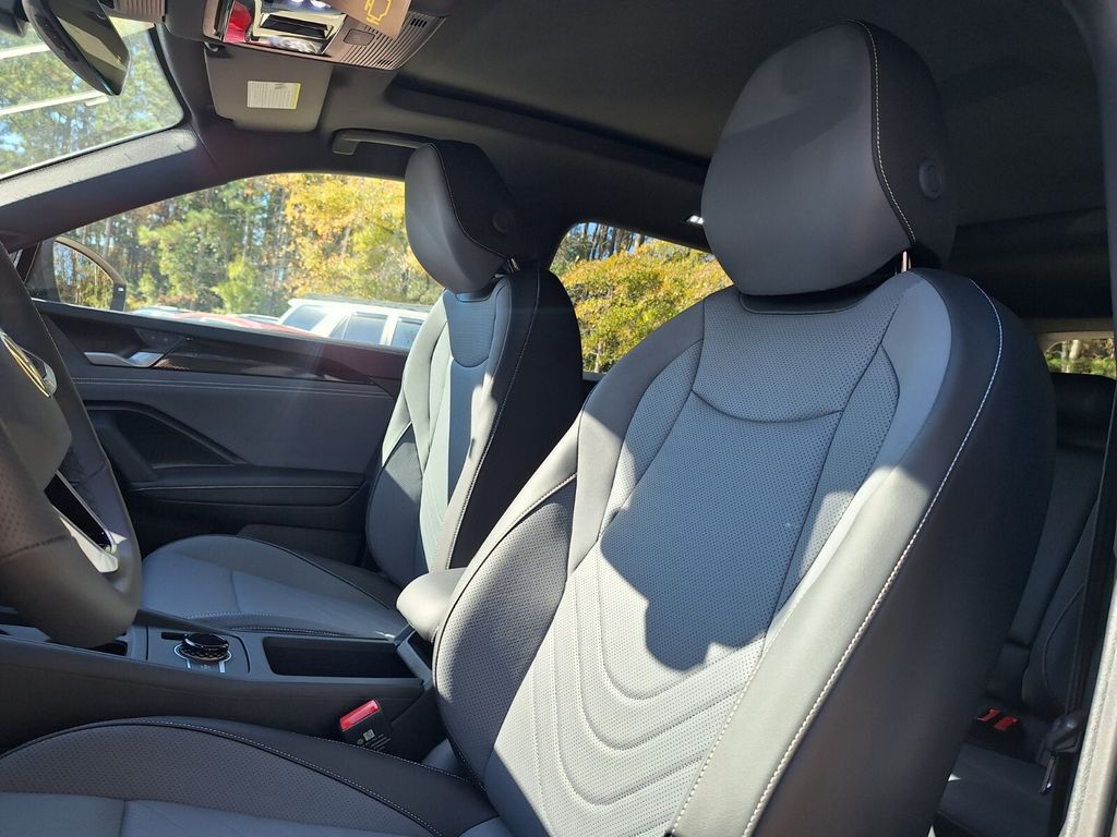 2026 Volkswagen Tiguan SE R-LINE BLACK - Photo 11