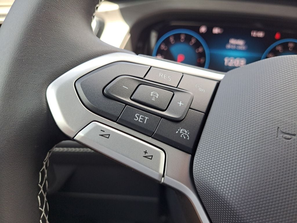 2026 Volkswagen Atlas Cross Sport SE w/Tech - Photo 14
