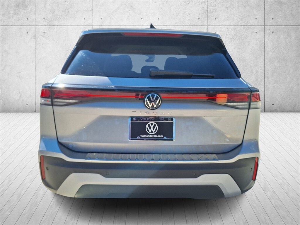 2026 Volkswagen Tiguan SE photo 4