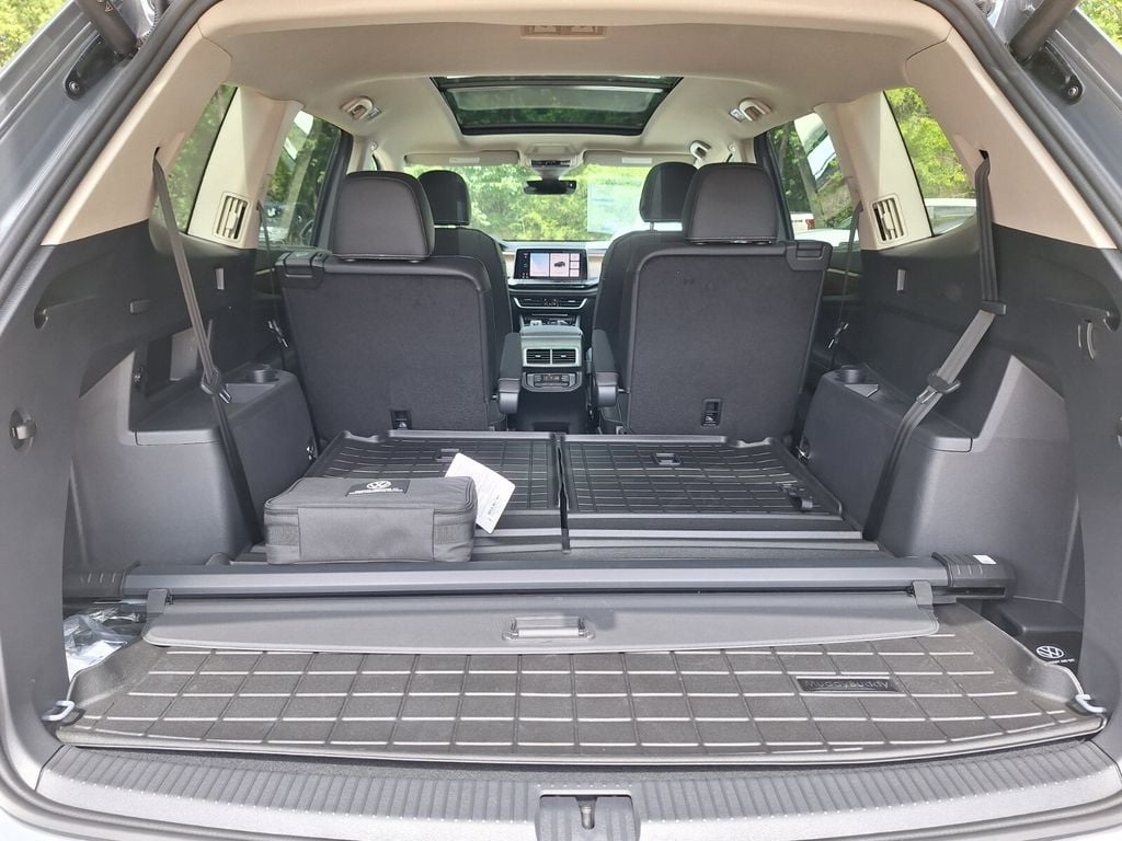 2026 Volkswagen Atlas SE w/Tech - Photo 28