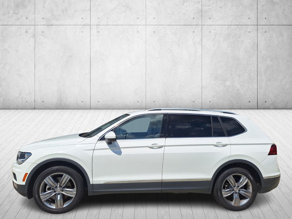 2021 Volkswagen Tiguan SEL's photo