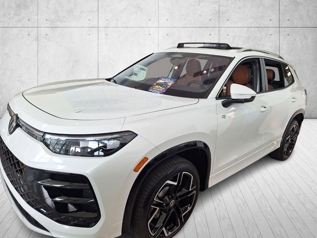 2026 Volkswagen Tiguan 2.0T SEL R-Line Turbo 4Motion's photo