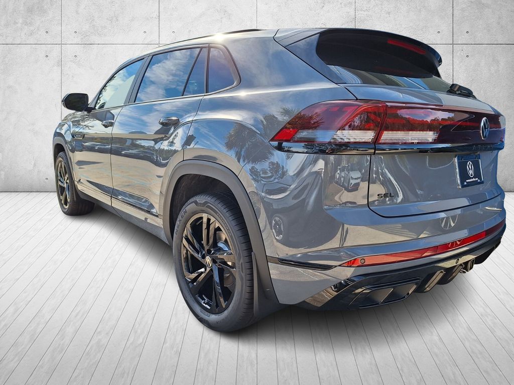 2026 Volkswagen Atlas Cross Sport SEL R-Line photo 3