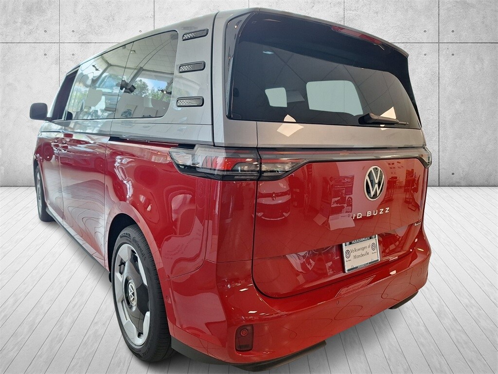 2025 Volkswagen ID. Buzz Pro Plus photo 3
