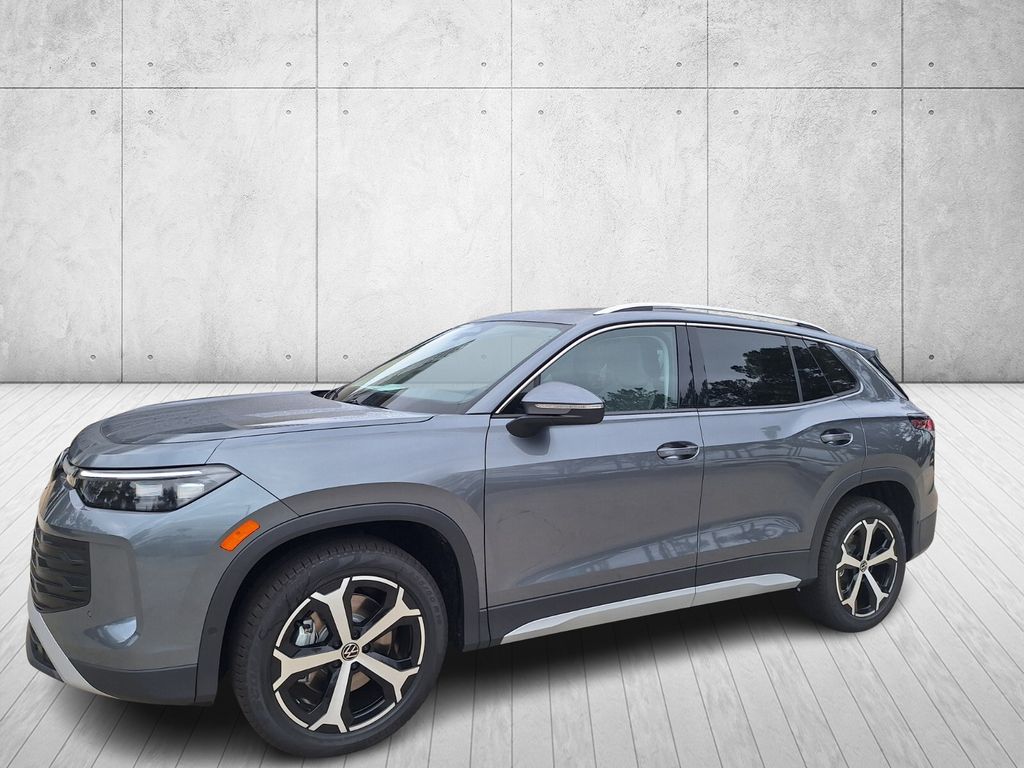 2026 Volkswagen Tiguan SE's photo