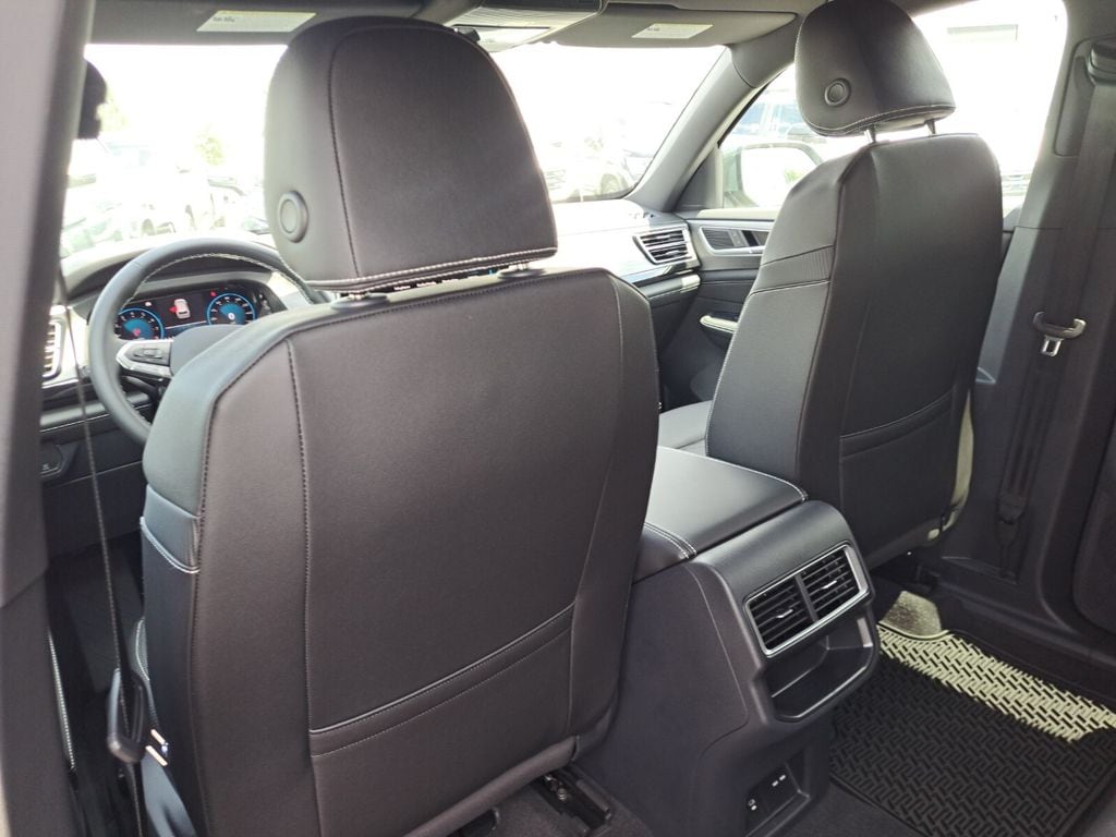 2026 Volkswagen Atlas Cross Sport SE w/Tech - Photo 24