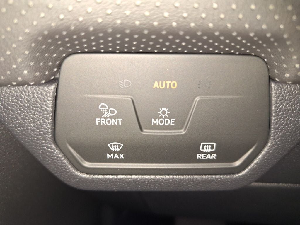 2026 Volkswagen Atlas Cross Sport SE w/Tech - Photo 12