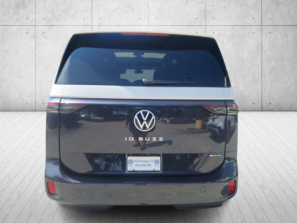 New 2025 Volkswagen ID. Buzz Pro S Plus Minivan/Van