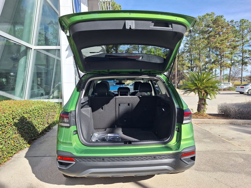 2026 Volkswagen Taos SE Black - Photo 26