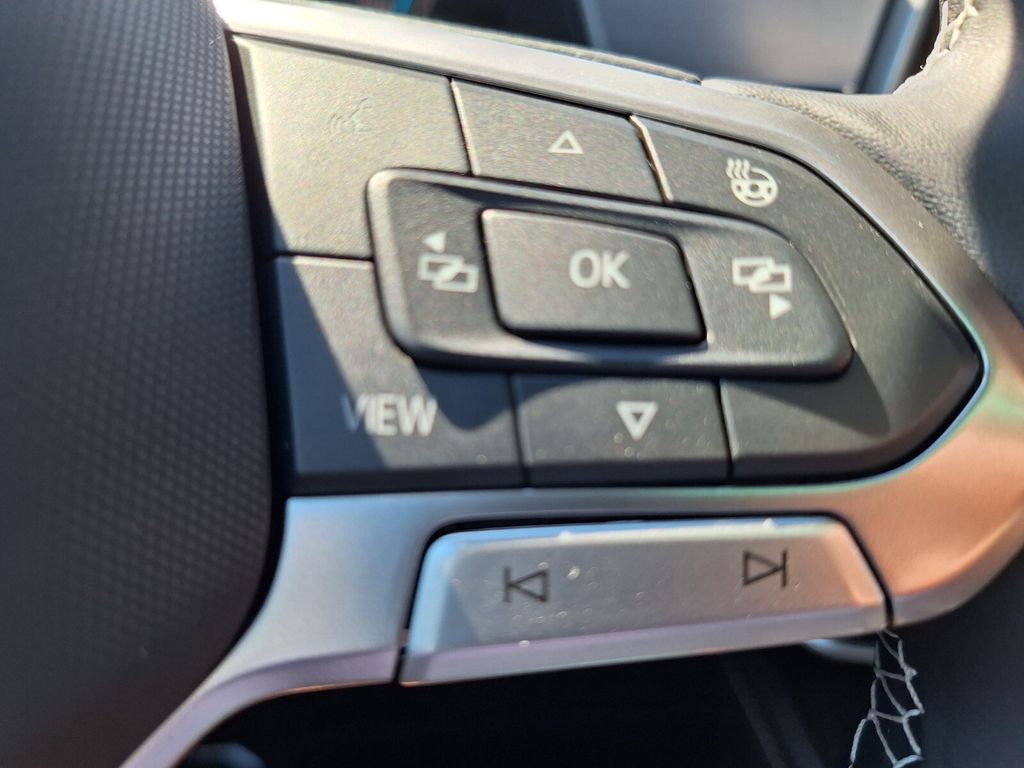 2026 Volkswagen Atlas Cross Sport SE w/Tech - Photo 14