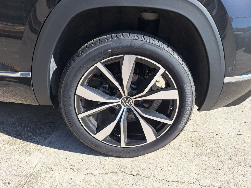 2026 Volkswagen Atlas Cross Sport SEL Premium R-LINE - Photo 13
