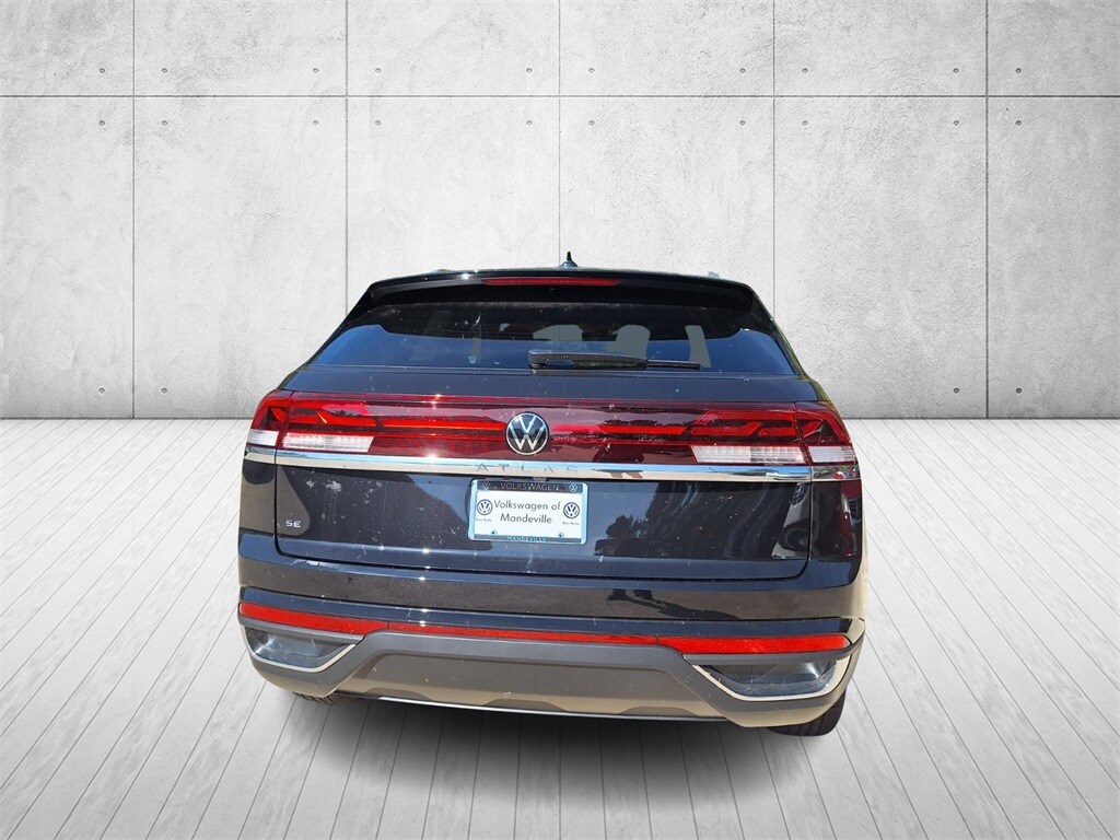 2026 Volkswagen Atlas Cross Sport SE photo 4
