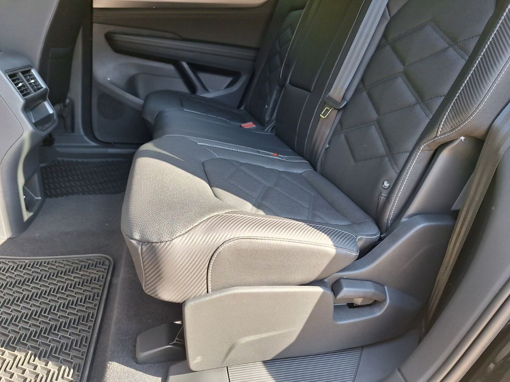 2026 Volkswagen Atlas Cross Sport SE - Photo 22