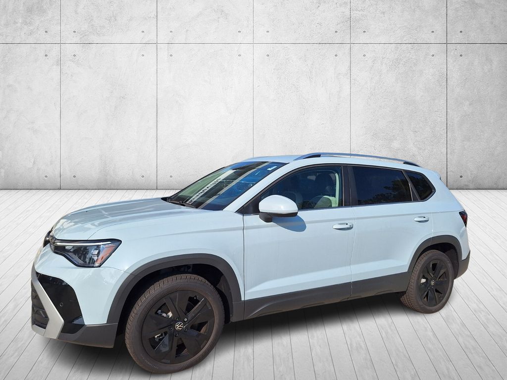 2025 Volkswagen Taos SE's photo