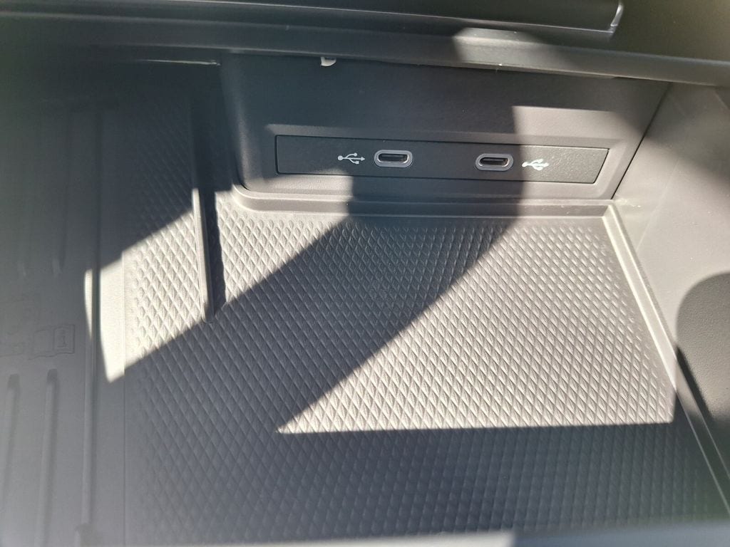 2026 Volkswagen Atlas Cross Sport SE - Photo 17