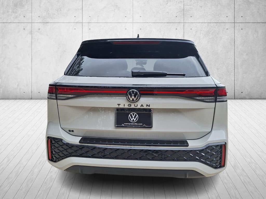New 2026 Volkswagen Tiguan 2.0T SE R-Line Black SUV