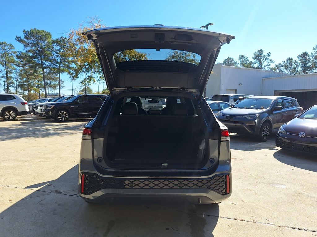 2026 Volkswagen Tiguan SE R-LINE BLACK - Photo 26