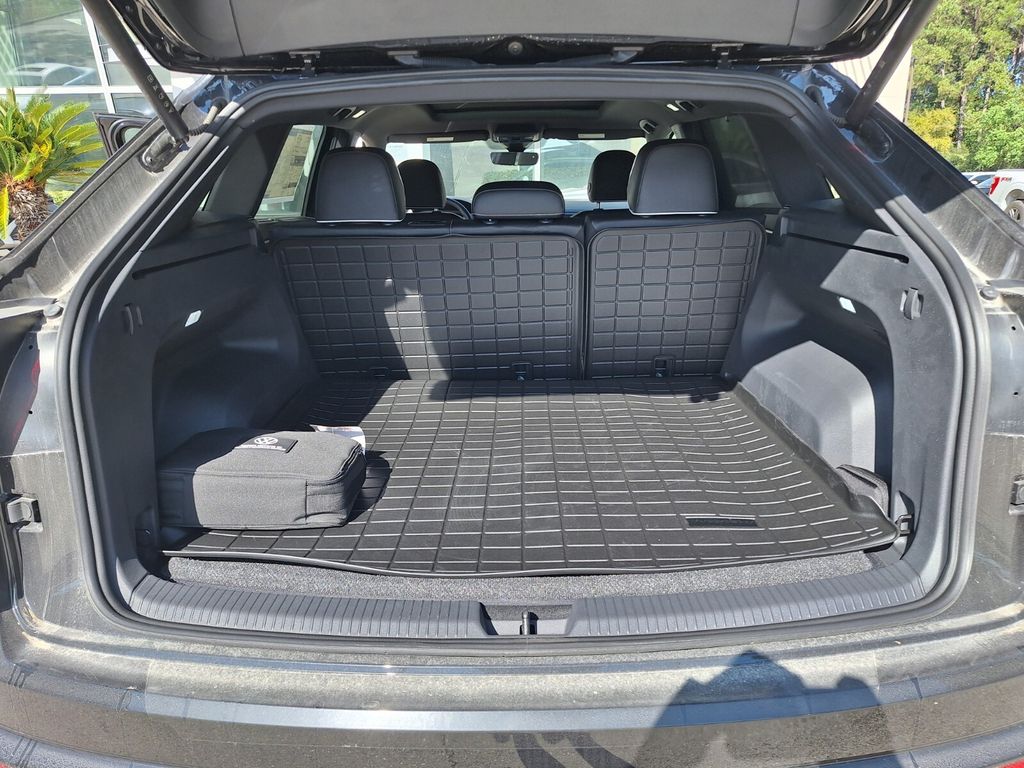 2026 Volkswagen Atlas Cross Sport SEL Premium R-LINE - Photo 15
