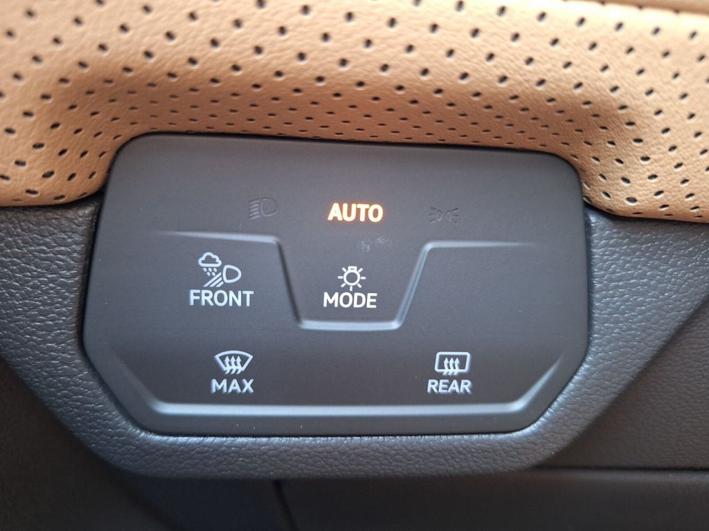 2026 Volkswagen Atlas Cross Sport SEL R-LINE - Photo 12