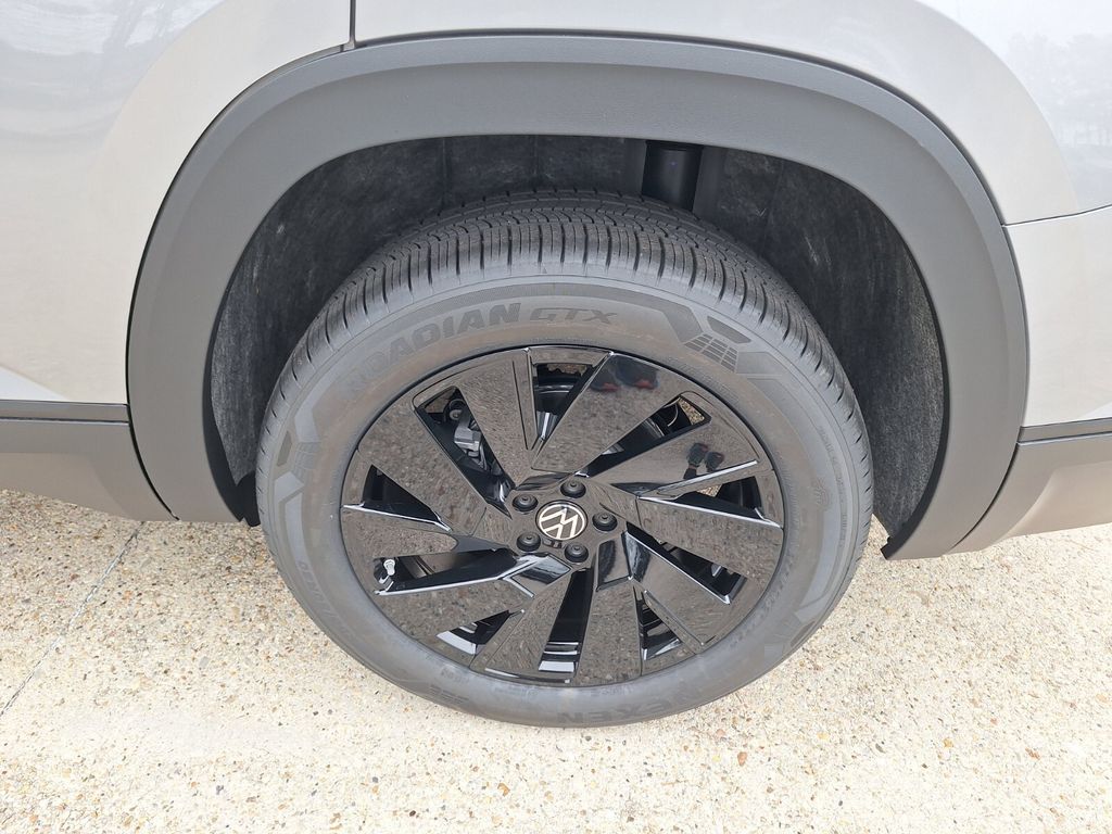 2026 Volkswagen Atlas SE w/Tech - Photo 24