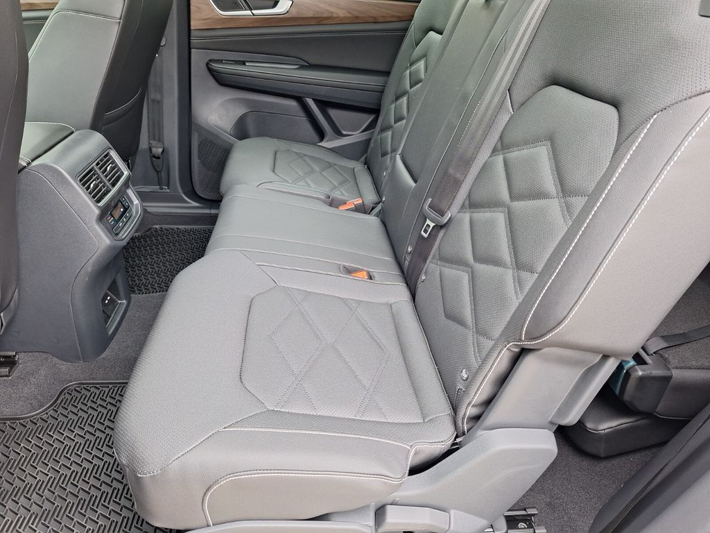 2026 Volkswagen Atlas SE w/Tech - Photo 22