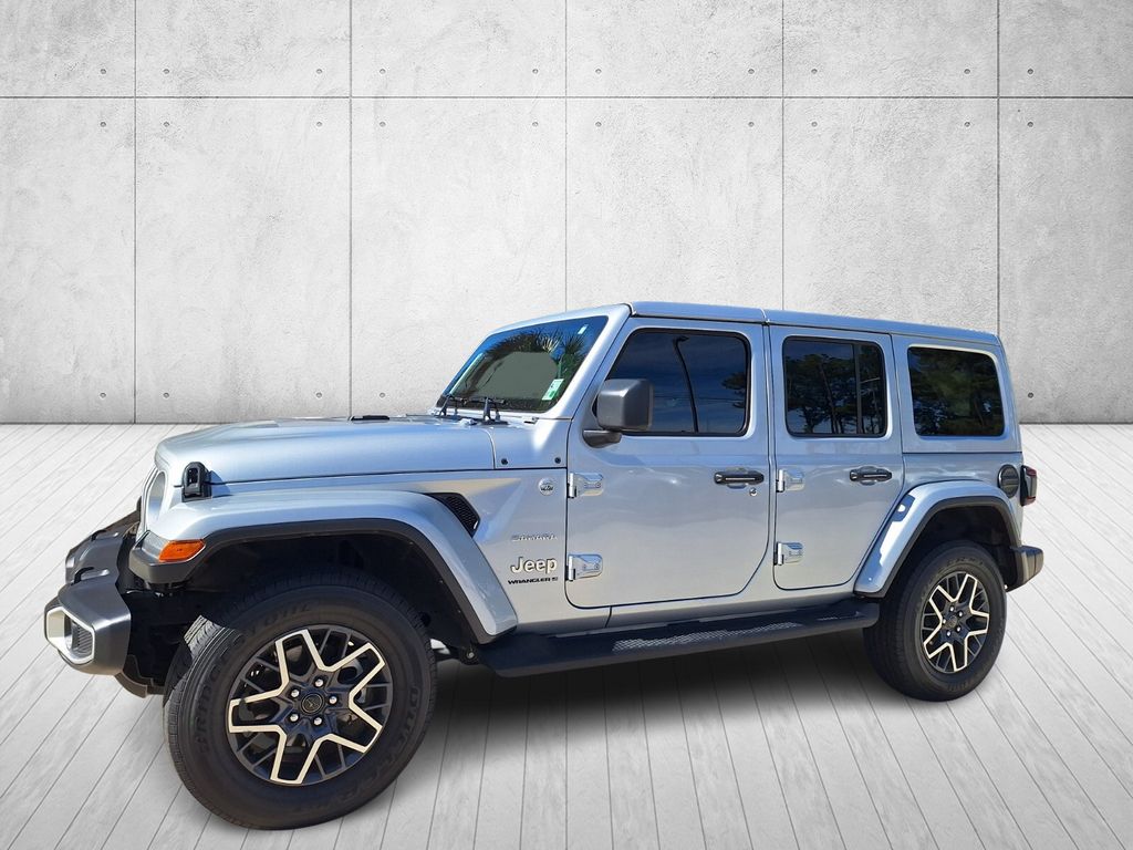 2024 Jeep Wrangler 4-Door Sahara's photo