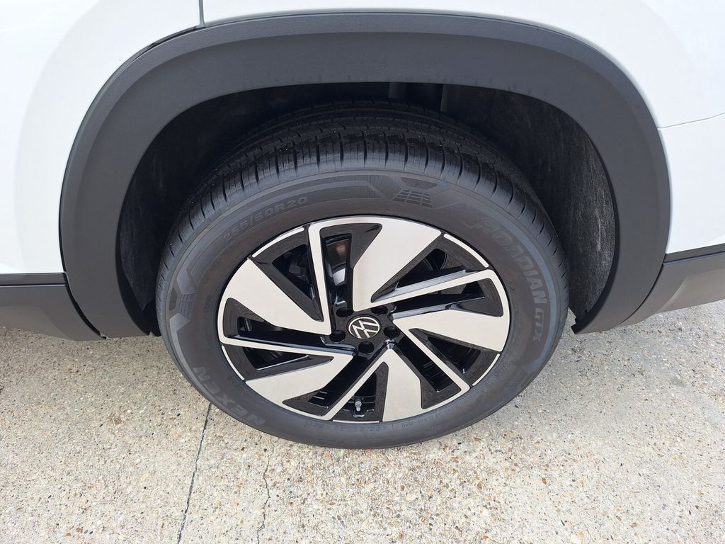 2026 Volkswagen Atlas SE w/Tech - Photo 23