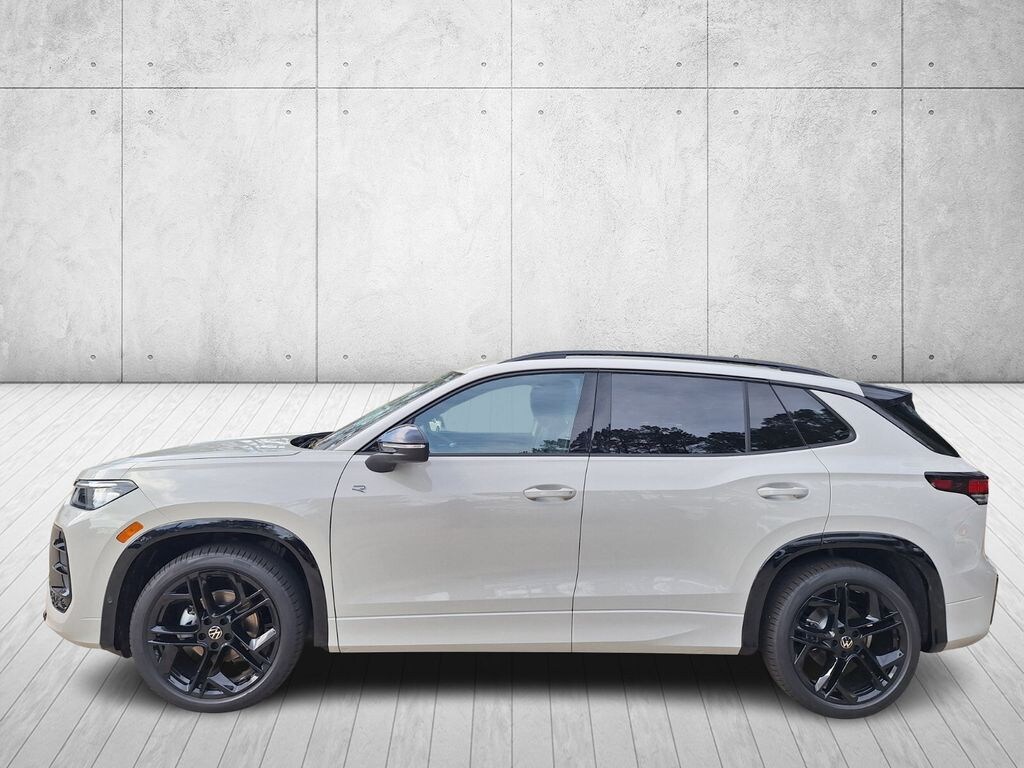 New 2026 Volkswagen Tiguan 2.0T SE R-Line Black SUV