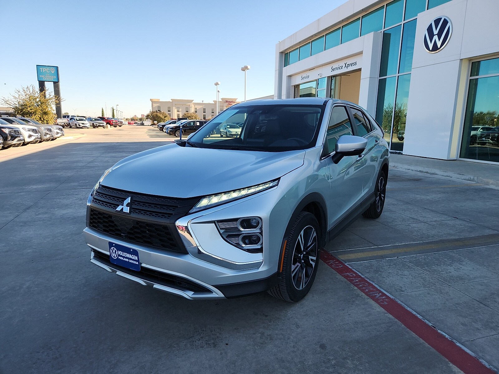 2024 Mitsubishi Eclipse Cross SE photo 3