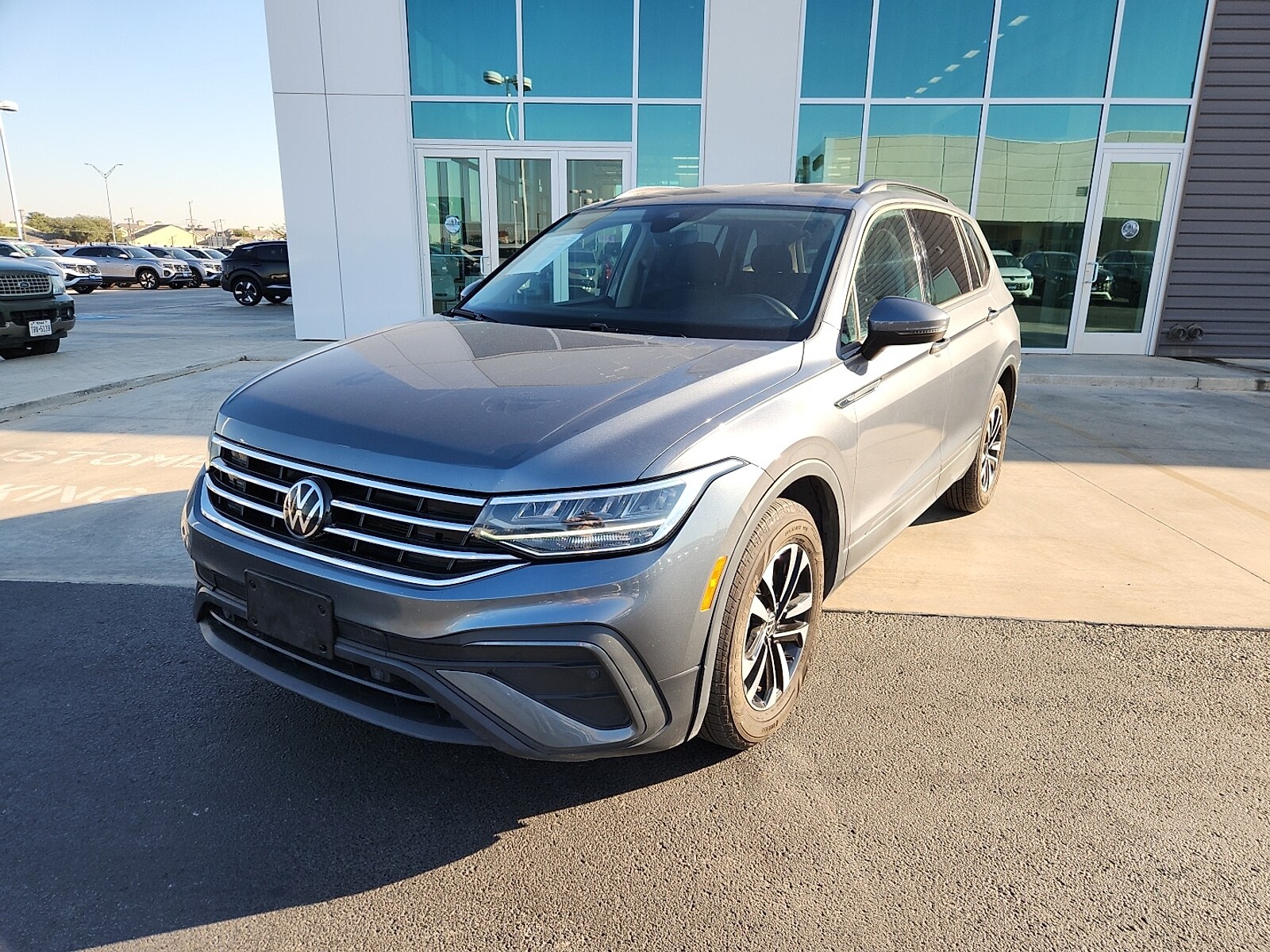 2024 Volkswagen Tiguan S photo 3